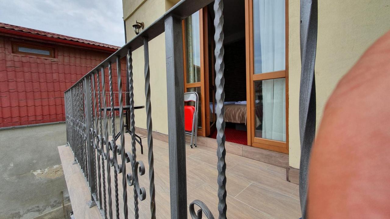 Pensiunea Sada Făgăraş Exterior foto